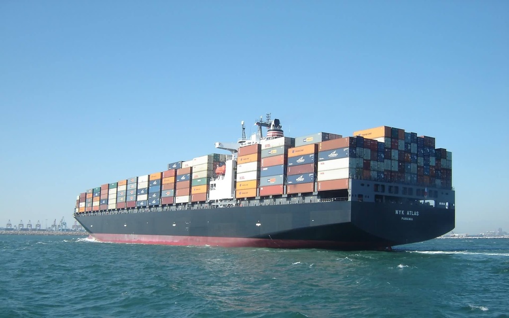 Insurtech partnership expands the reach of AXA XL ocean cargo insurance to SMBs