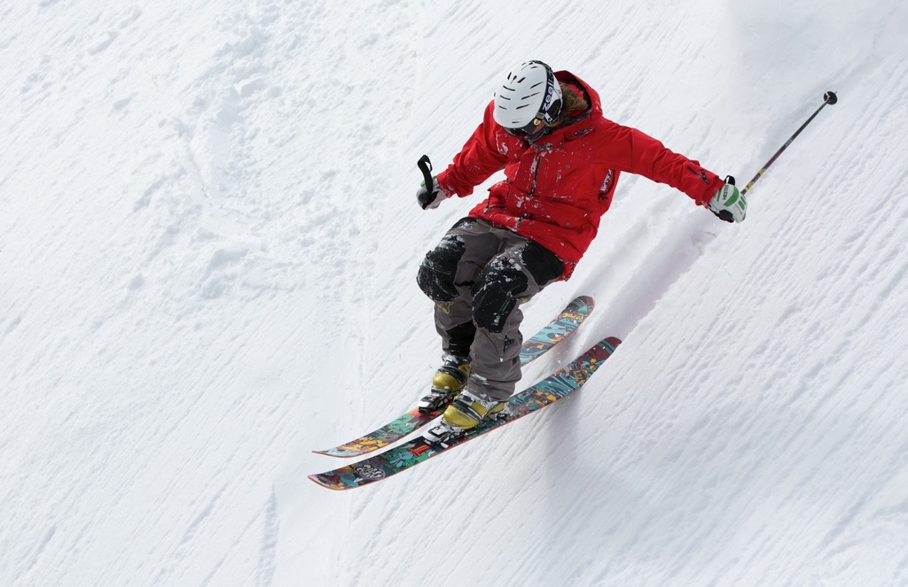ABTA says 3.5 million Brits risk winter sports injuries without having the right insurance