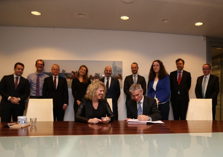 Munich Re and FMO sign a $500m risk sharing framework agreement to scale up impact investing
